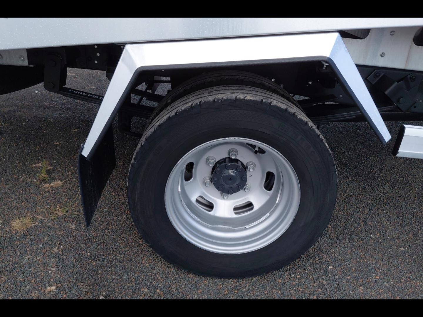 Image IVECO Daily CCb 35S16H empattement 4100 3.0 PORTE VOITURE