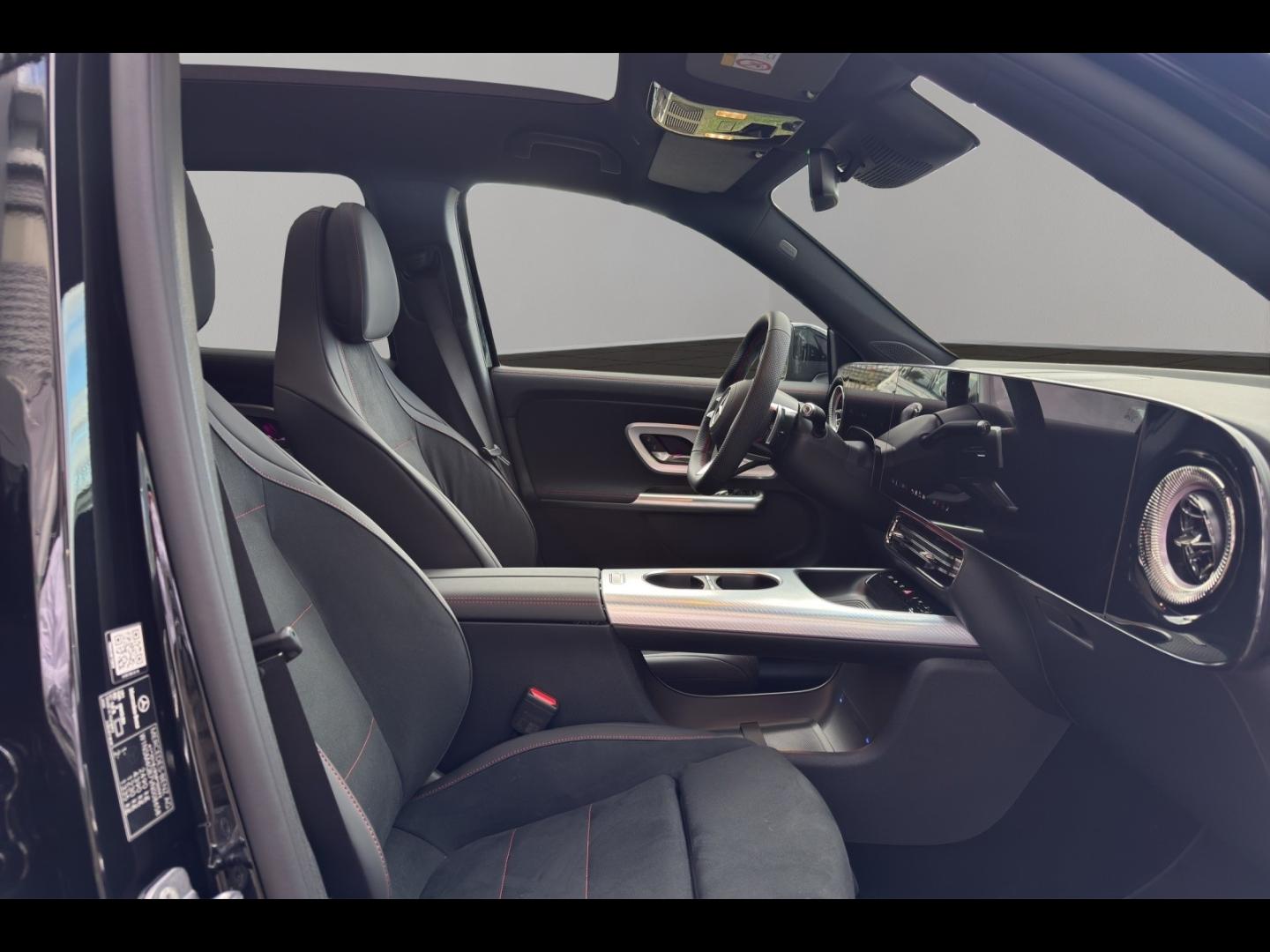 Image MERCEDES-BENZ GLB 220 190+30ch AMG Line 8G-eDCT
