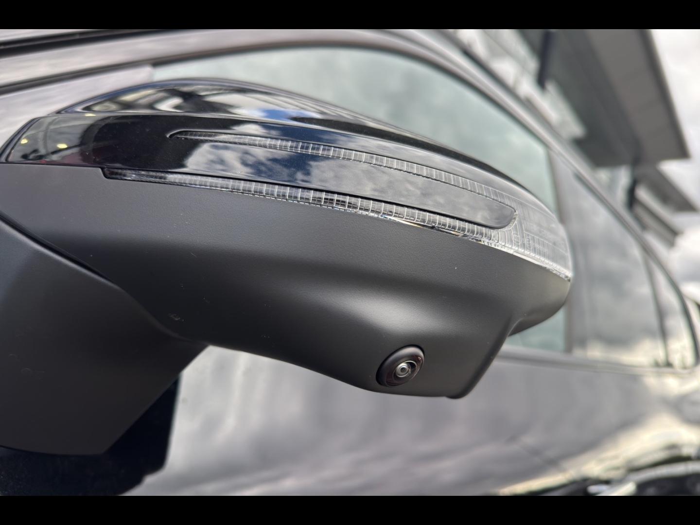 Image MERCEDES-BENZ GLB 220 190+30ch AMG Line 8G-eDCT