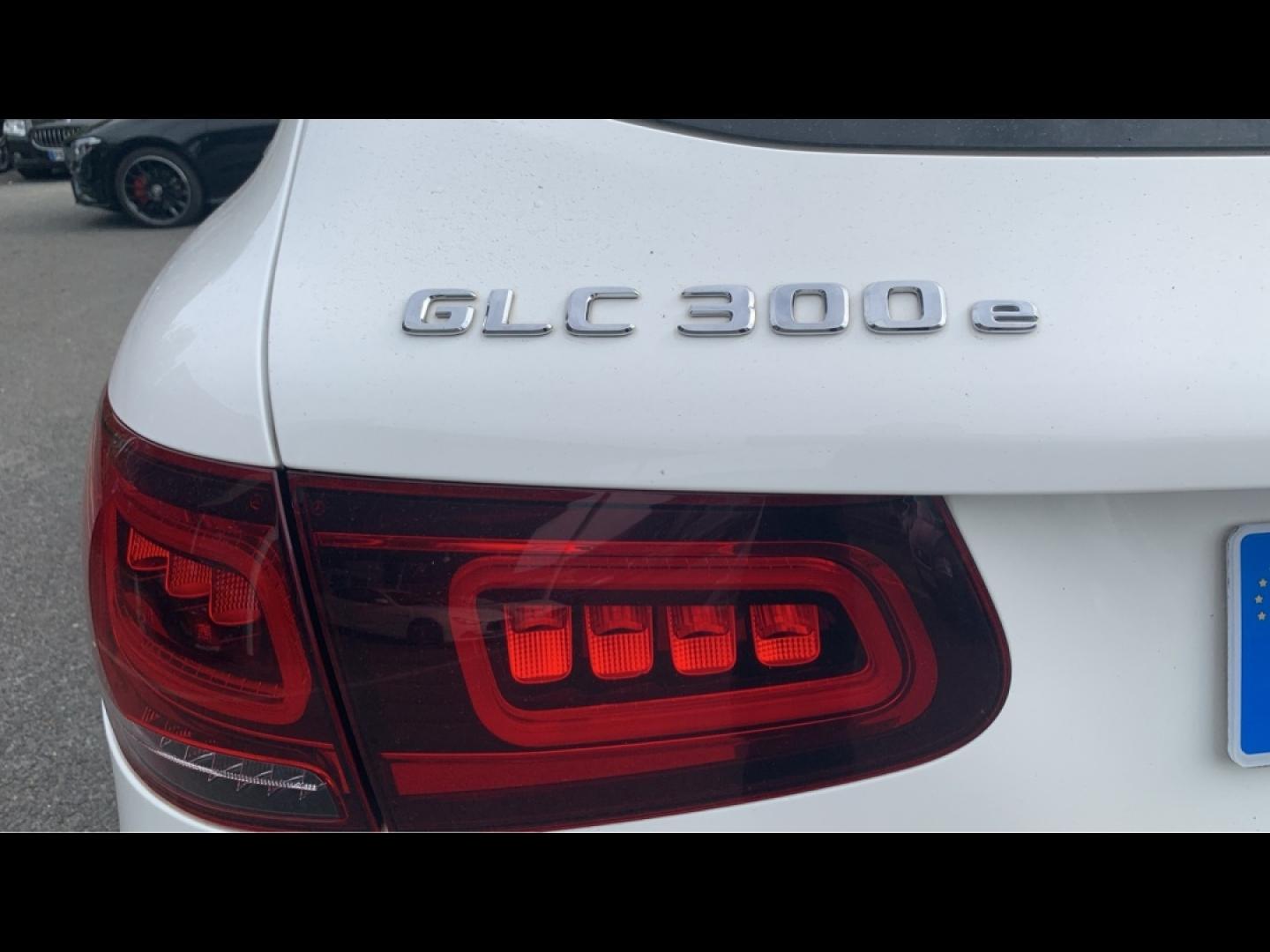 Image MERCEDES-BENZ GLC 300 e 211+122ch AMG Line 4Matic 9G-Tronic Euro6d-T-EVAP-ISC