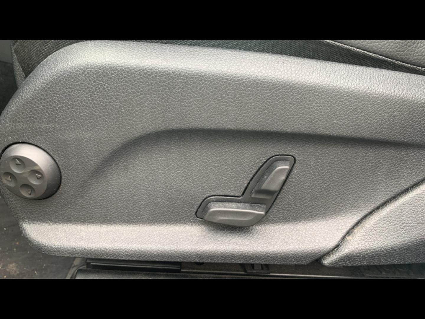 Image MERCEDES-BENZ GLC 300 e 211+122ch AMG Line 4Matic 9G-Tronic Euro6d-T-EVAP-ISC
