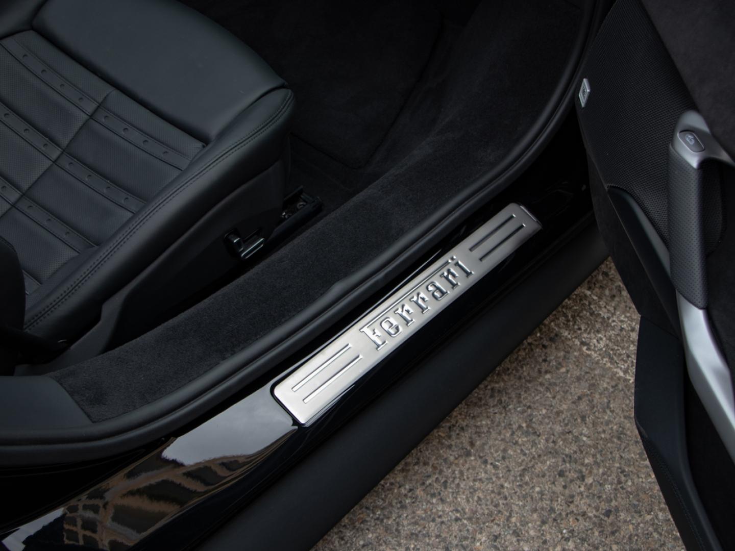 Image FERRARI 296 GTS spider