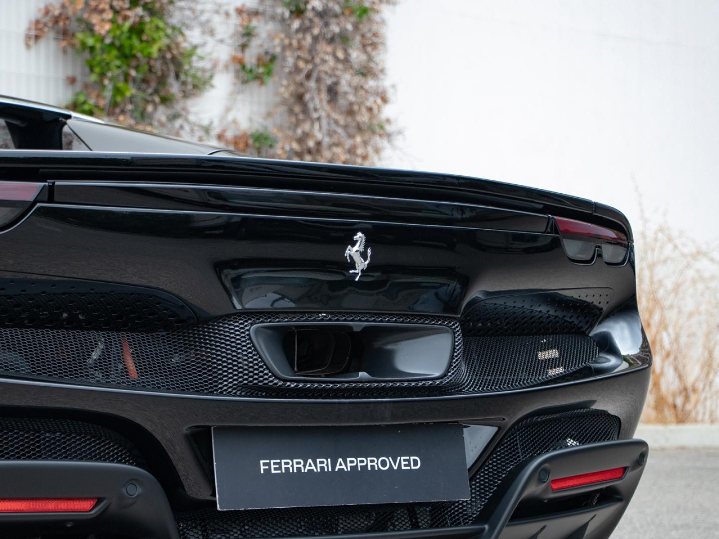 Image FERRARI 296 GTS spider