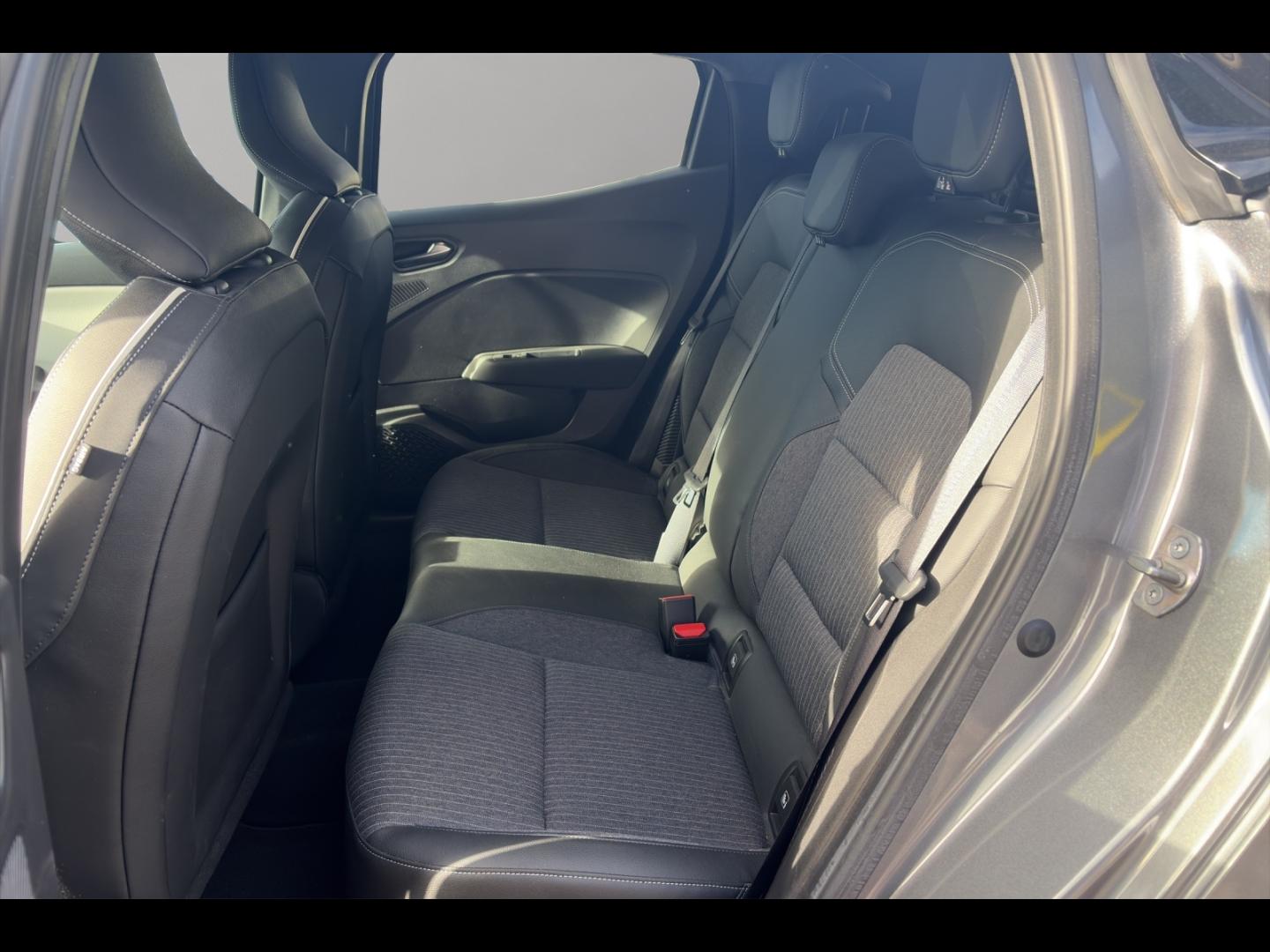 Image RENAULT Clio Réversible 1.6 E-Tech full hybrid 145 Evolution