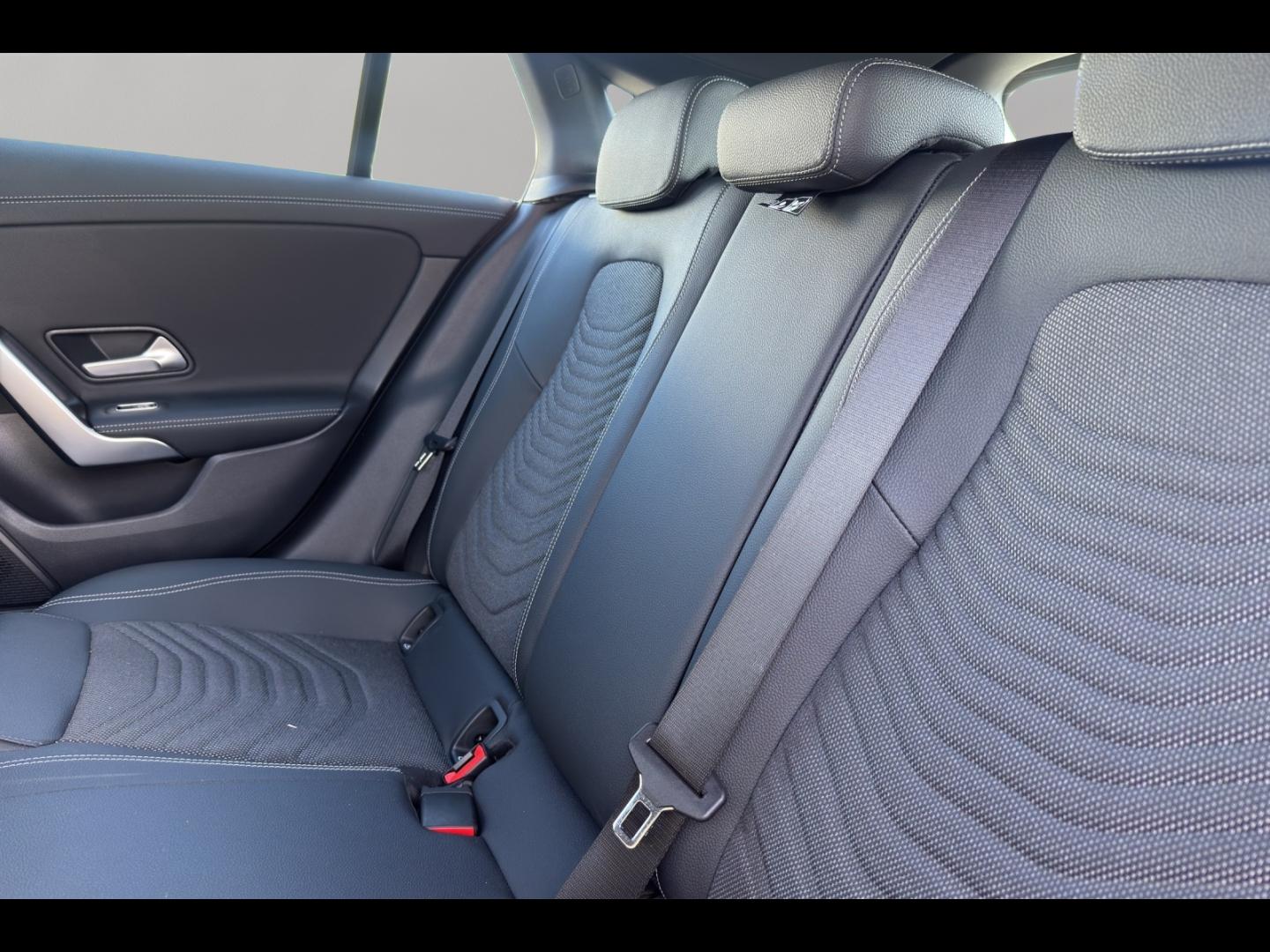 Image MERCEDES-BENZ CLA Shooting Brake 180 136ch Business Line 7G-DCT