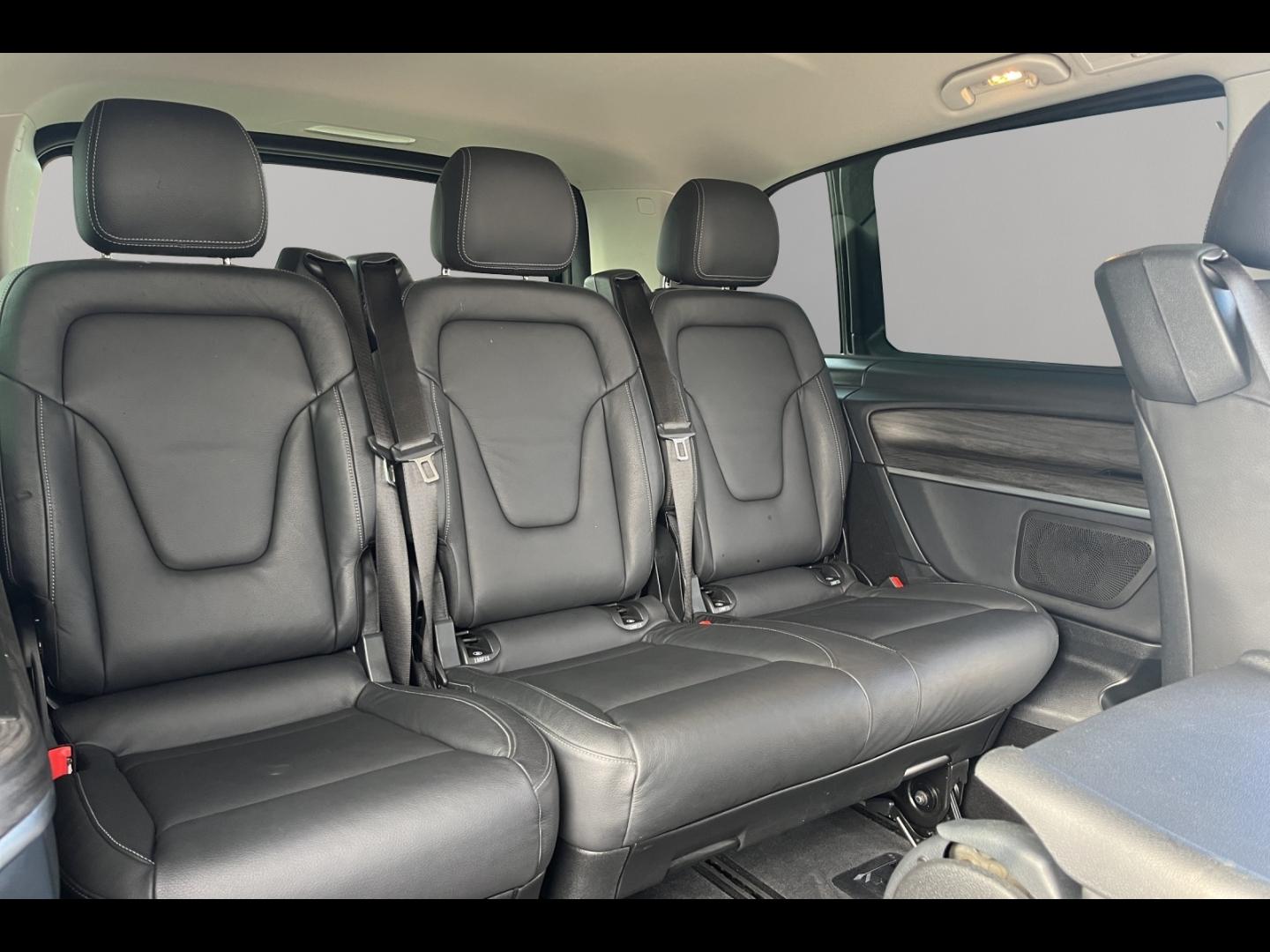 Image MERCEDES-BENZ Classe V 300 d Long Avantgarde Intégrale 9G-Tronic
