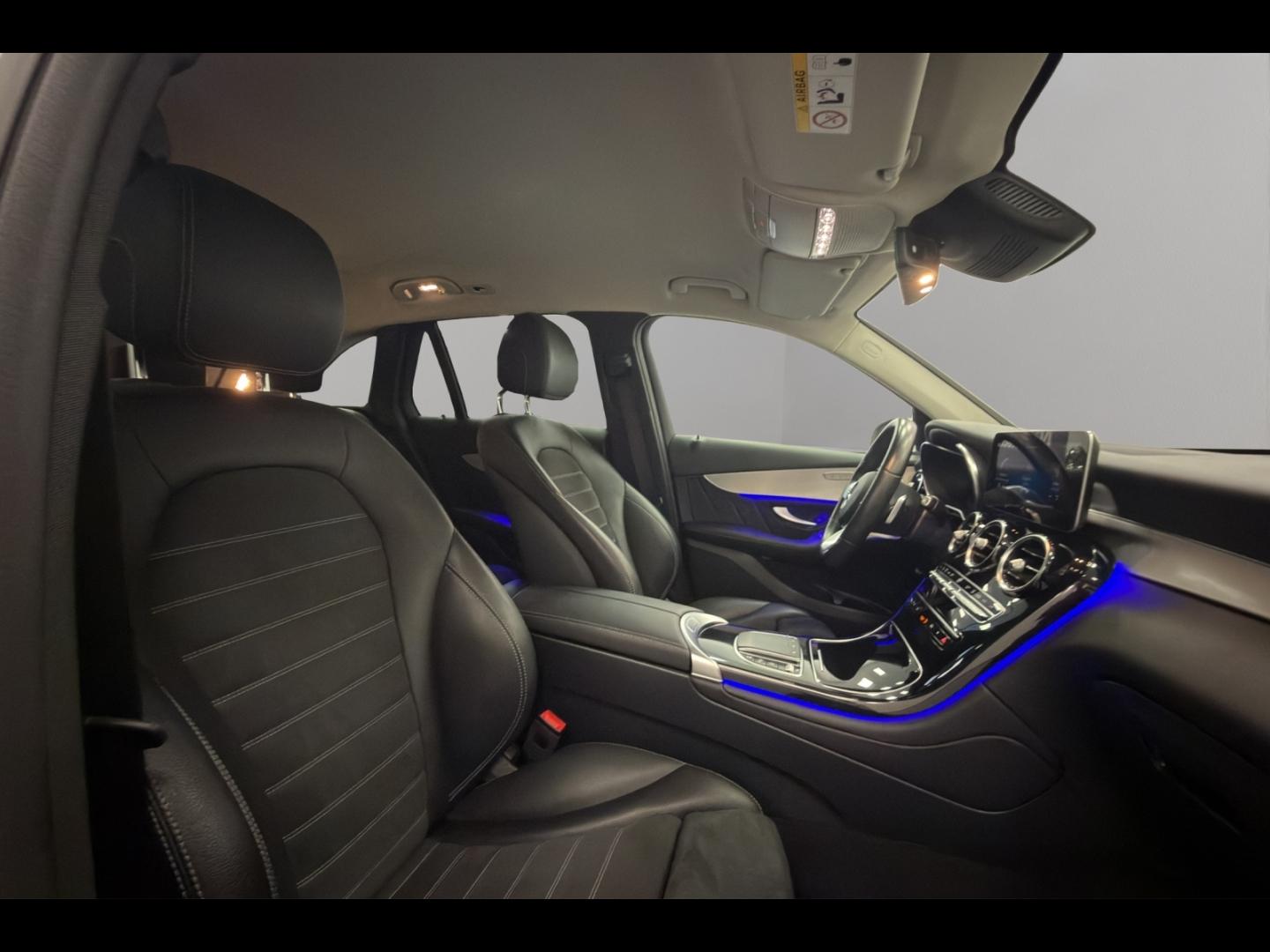 Image MERCEDES-BENZ GLC 300 de 194+122ch AMG Line 4Matic 9G-Tronic