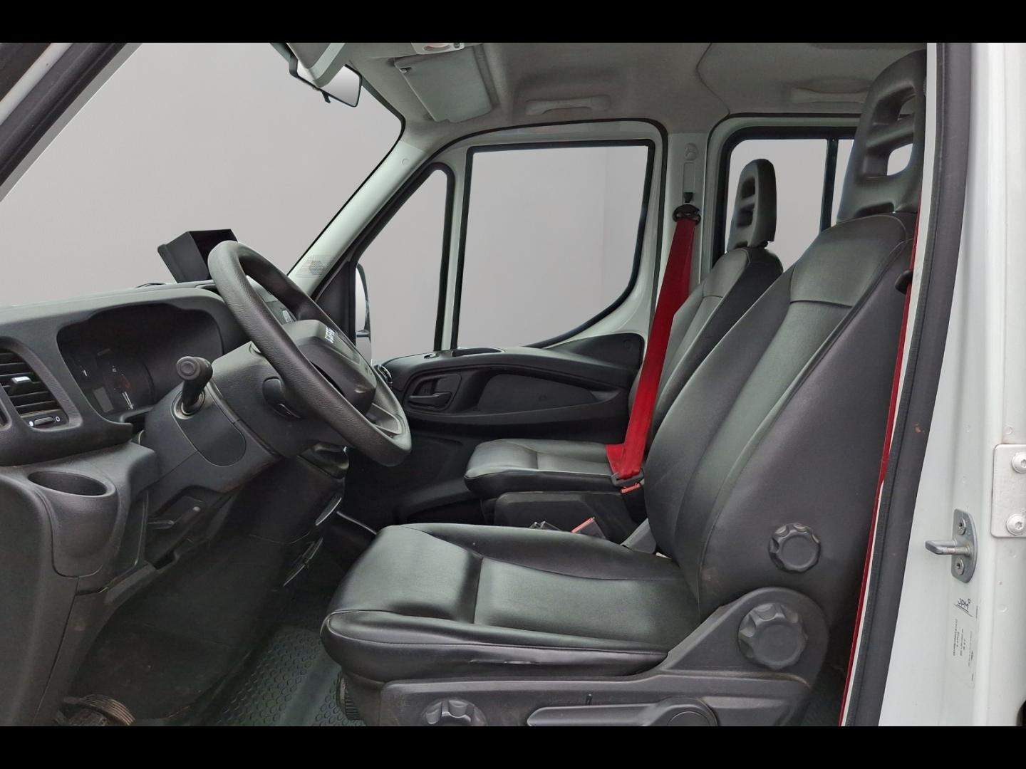 Image IVECO Daily CCb 35C16H D empattement 4100 3.0 Tor