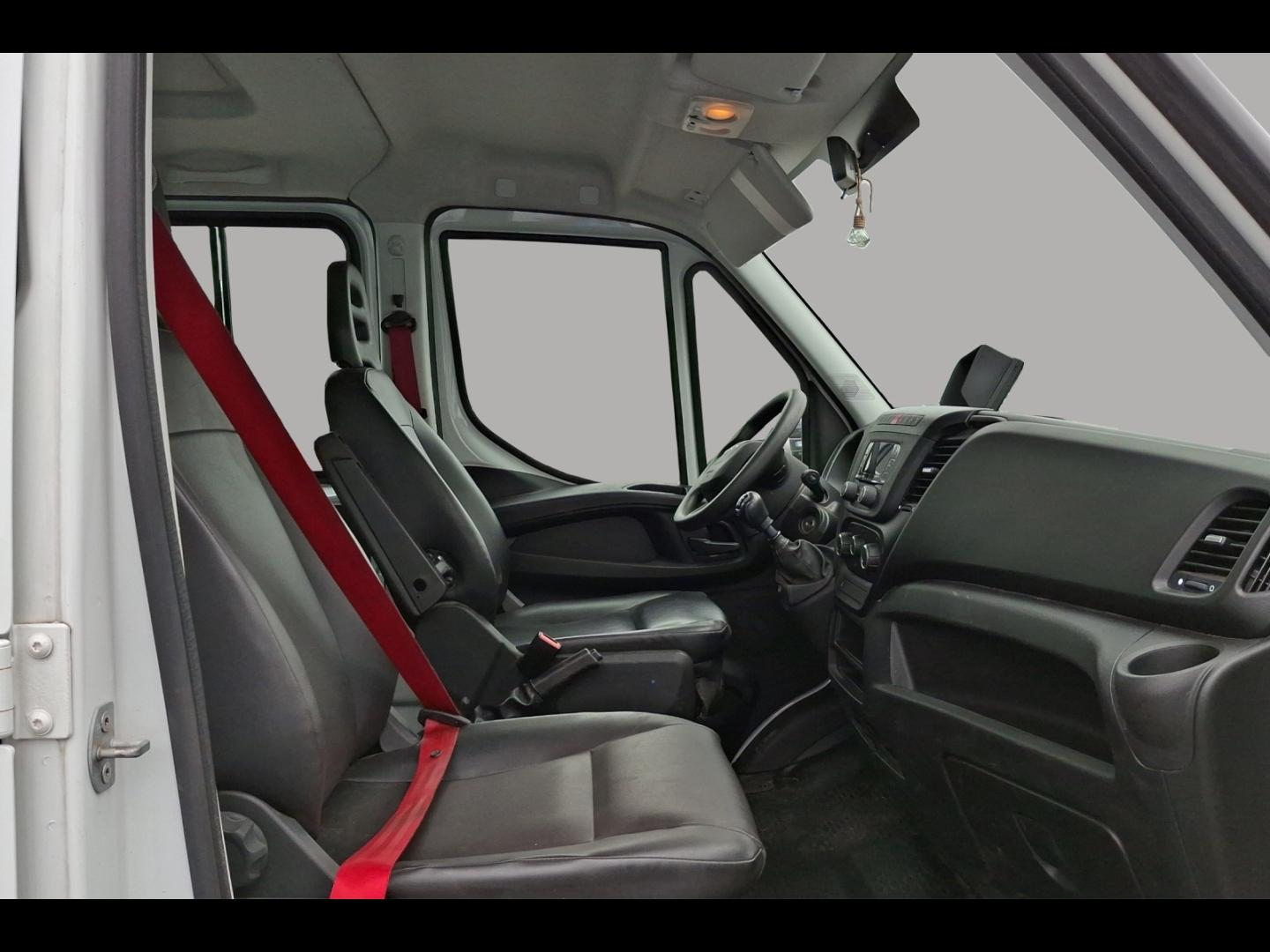 Image IVECO Daily CCb 35C16H D empattement 4100 3.0 Tor