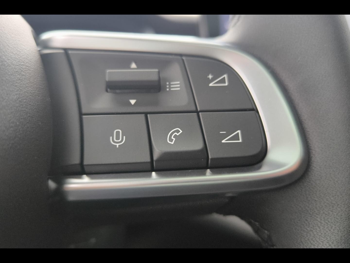 Image JEEP Avenger 1.2 Turbo T3 110ch e-Hybrid Altitude BVR6