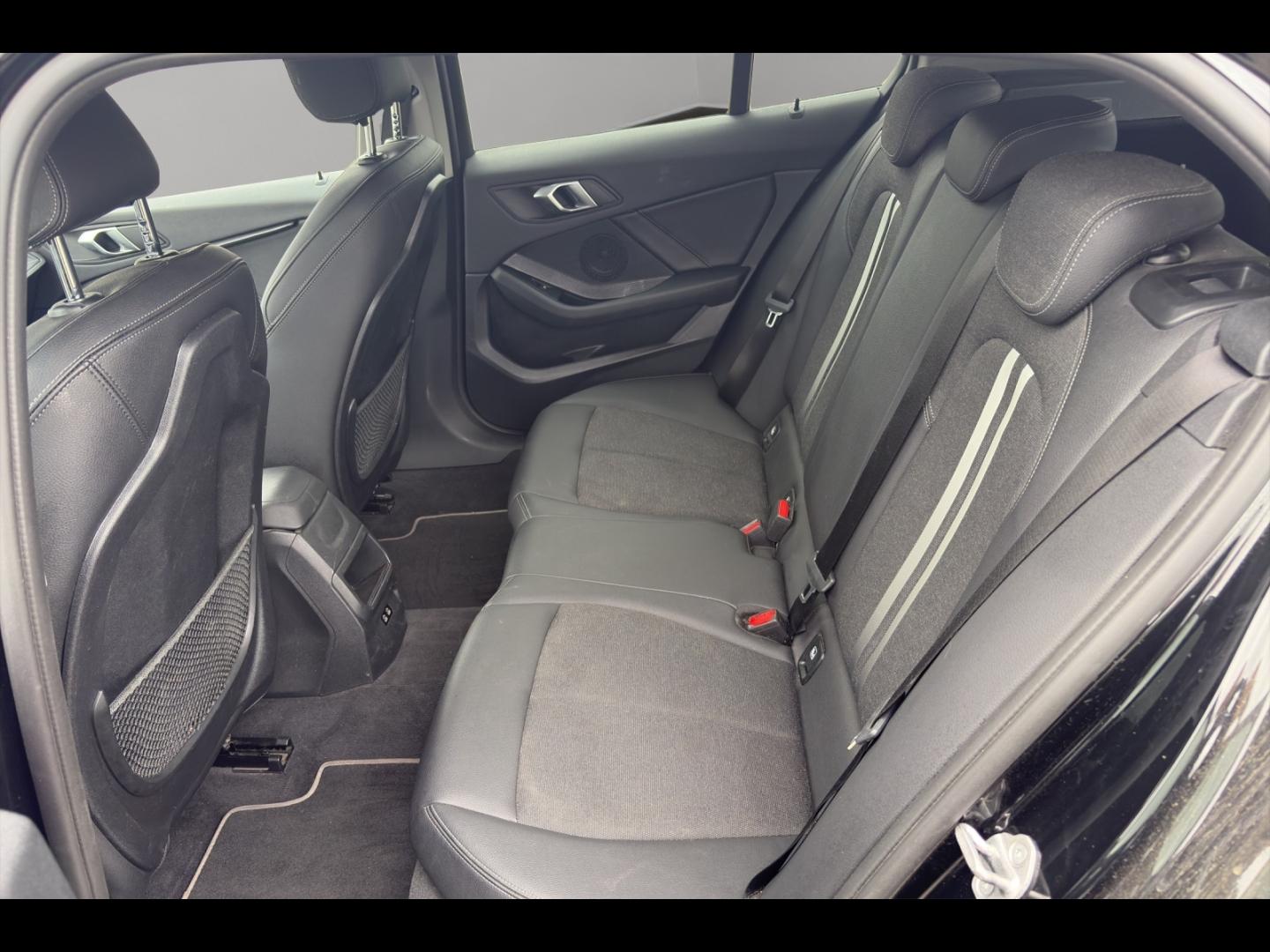 Image BMW 118i 136 ch DKG7 Edition Sport