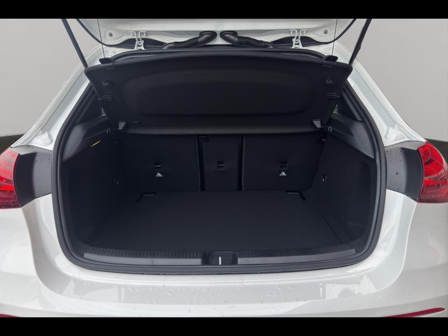 Image MERCEDES-BENZ Classe A 180 136ch Edition 140 7G-DCT