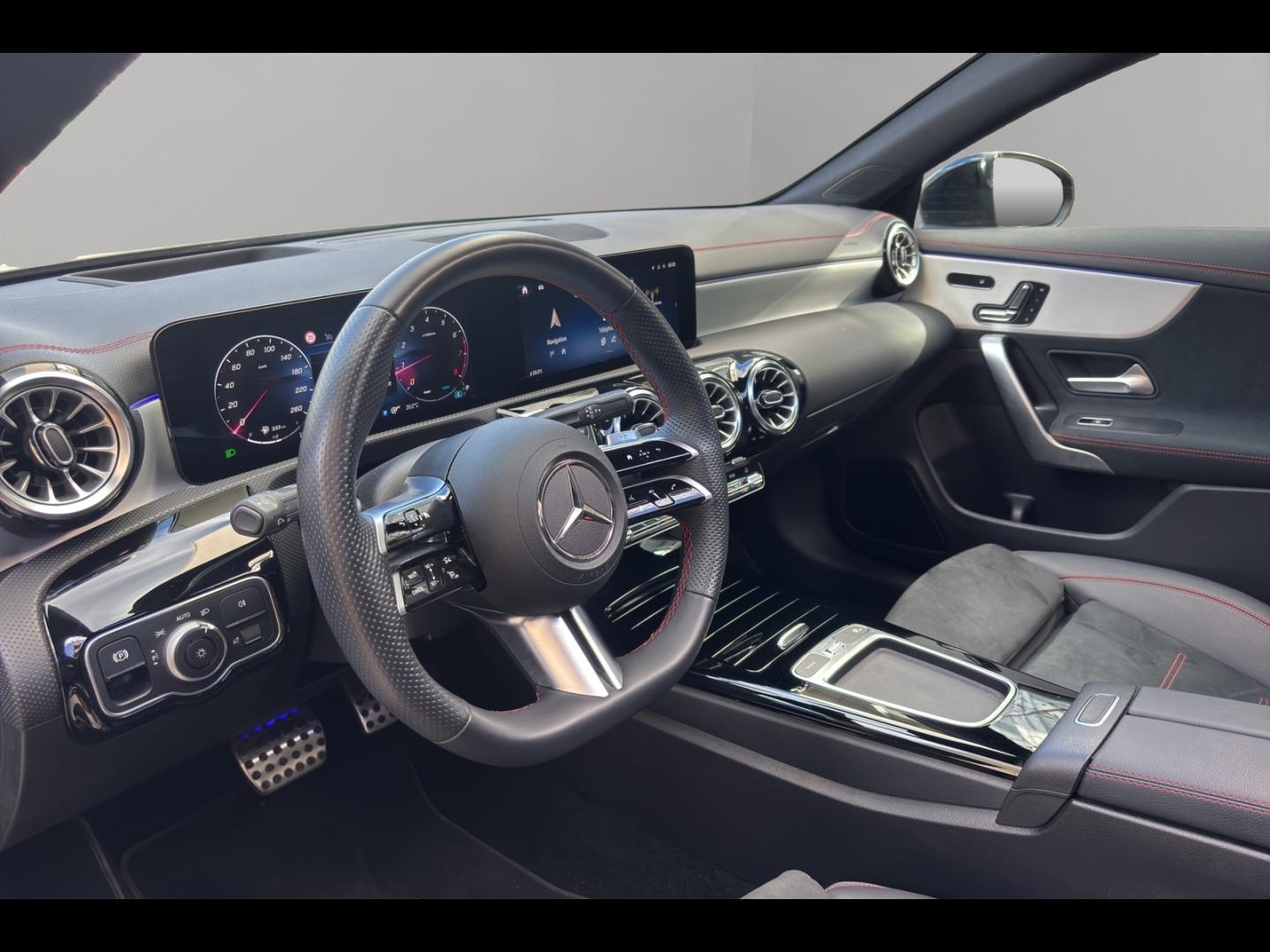 Image MERCEDES-BENZ CLA 200 163ch AMG Line 7G-DCT