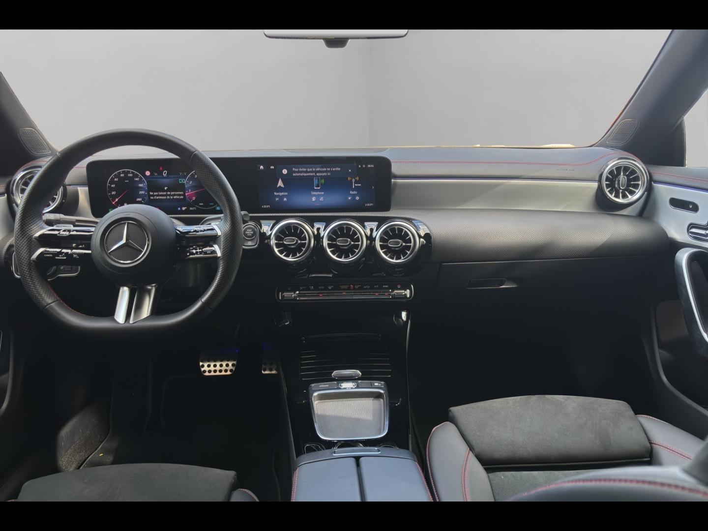 Image MERCEDES-BENZ CLA 200 163ch AMG Line 7G-DCT