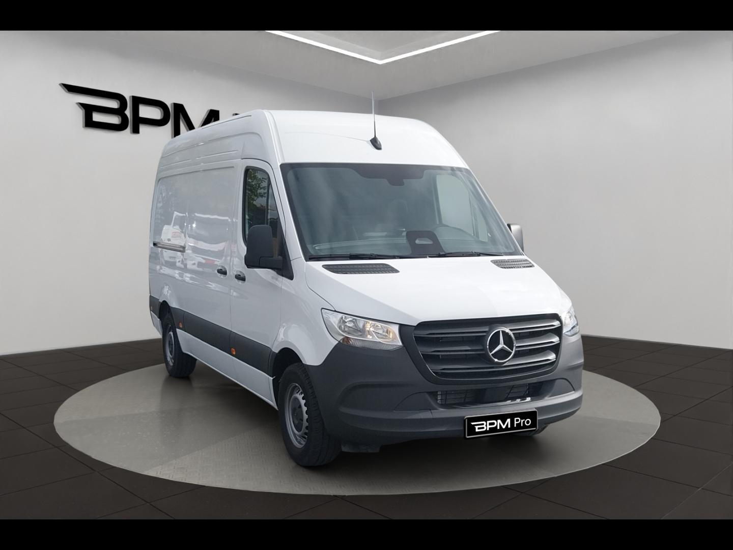 Image MERCEDES-BENZ Sprinter Fg 315 CDI 37 3T5 Base 9G-Tronic ( 43 990 HT )