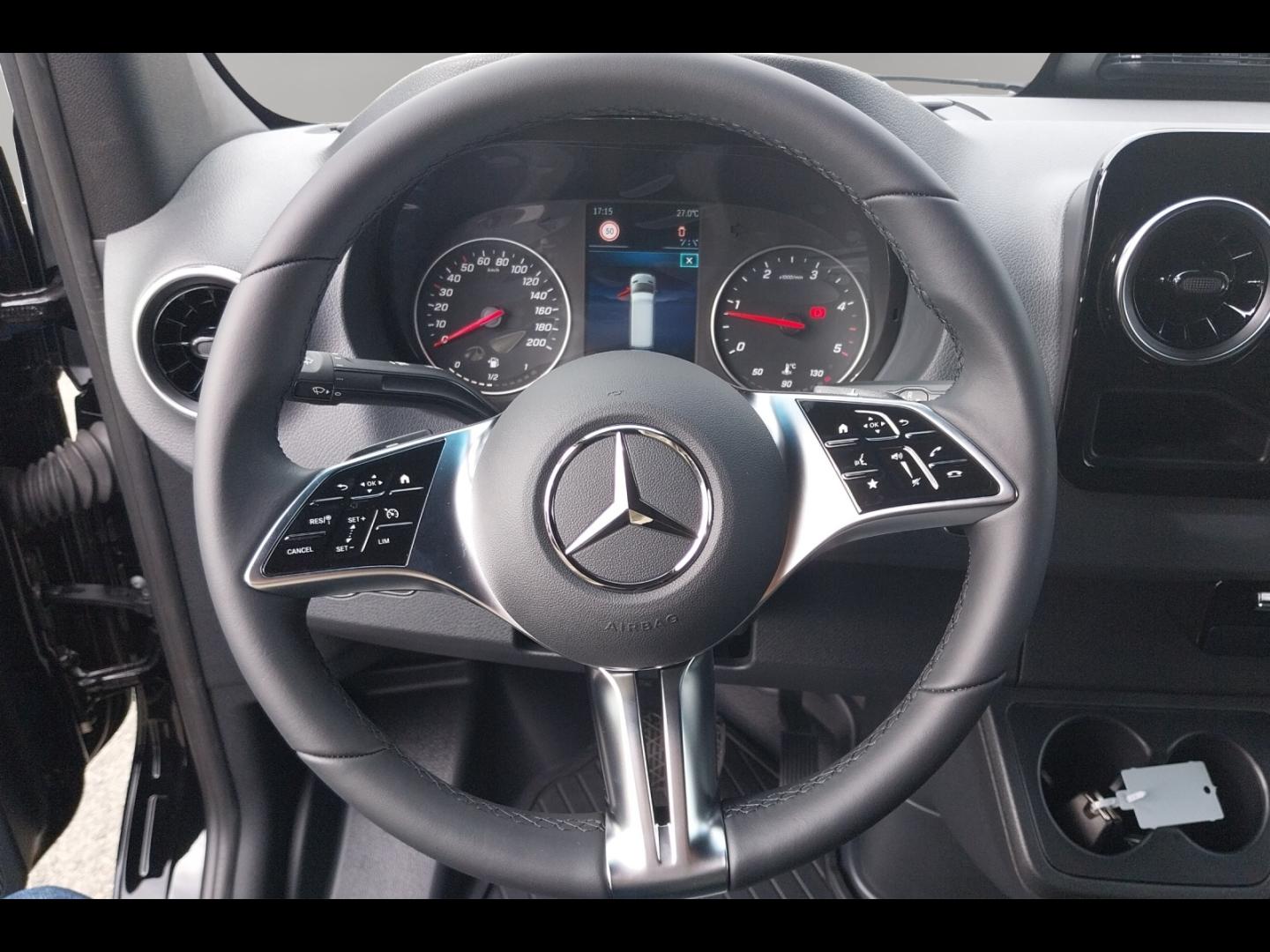 Image MERCEDES-BENZ Sprinter Fg 319 CDI 43 3T5 Select 9G-Tronic ( 53490 HT )