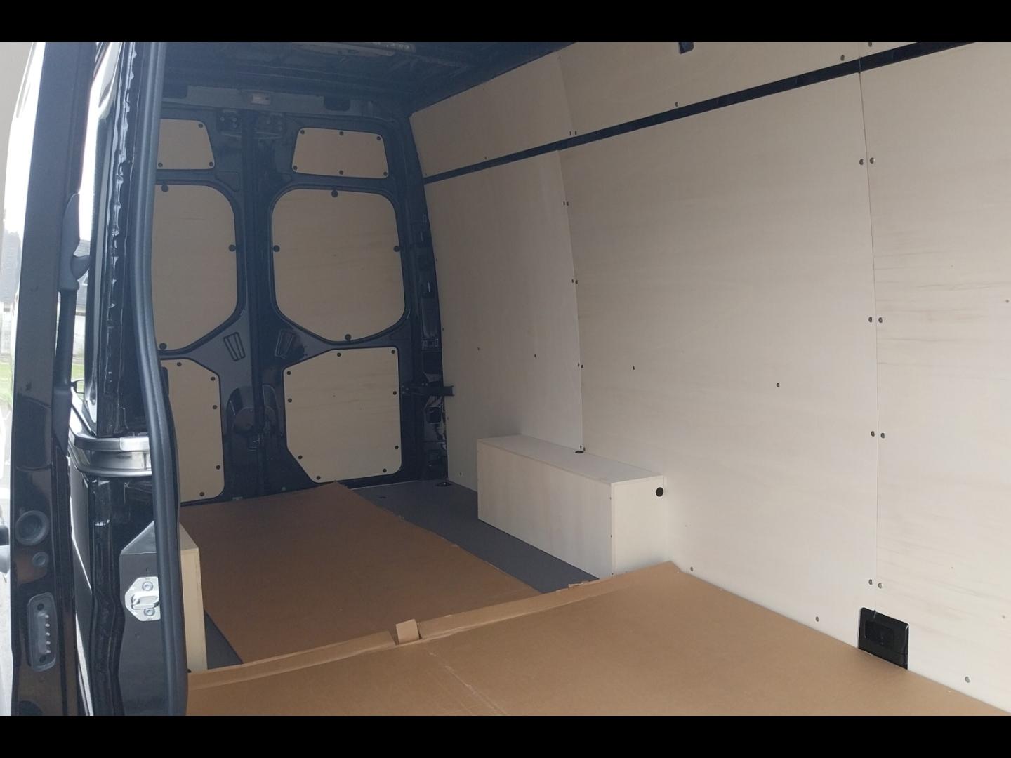Image MERCEDES-BENZ Sprinter Fg 319 CDI 43 3T5 Select 9G-Tronic ( 53490 HT )