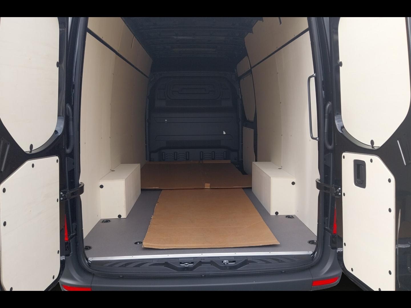Image MERCEDES-BENZ Sprinter Fg 319 CDI 43 3T5 Select 9G-Tronic ( 53490 HT )