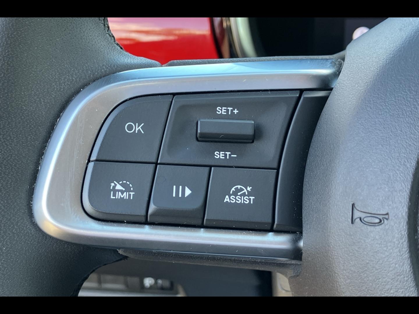 Image FIAT 600 e 156ch 54kWh Red