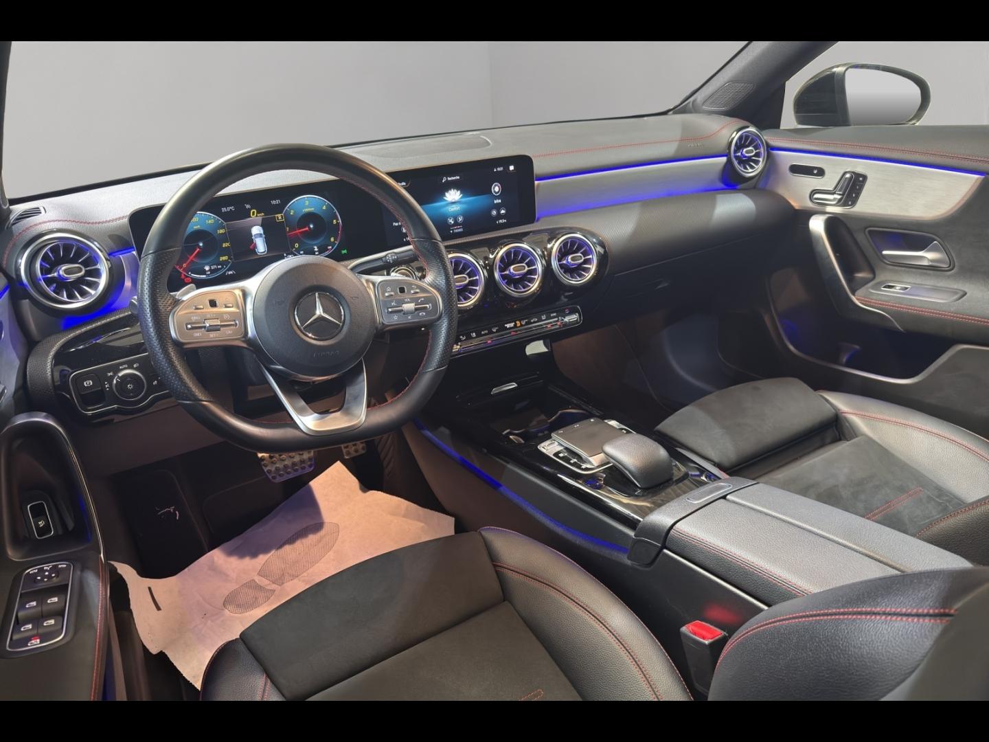 Image MERCEDES-BENZ CLA Shooting Brake 220 d 190ch AMG Line 8G-DCT