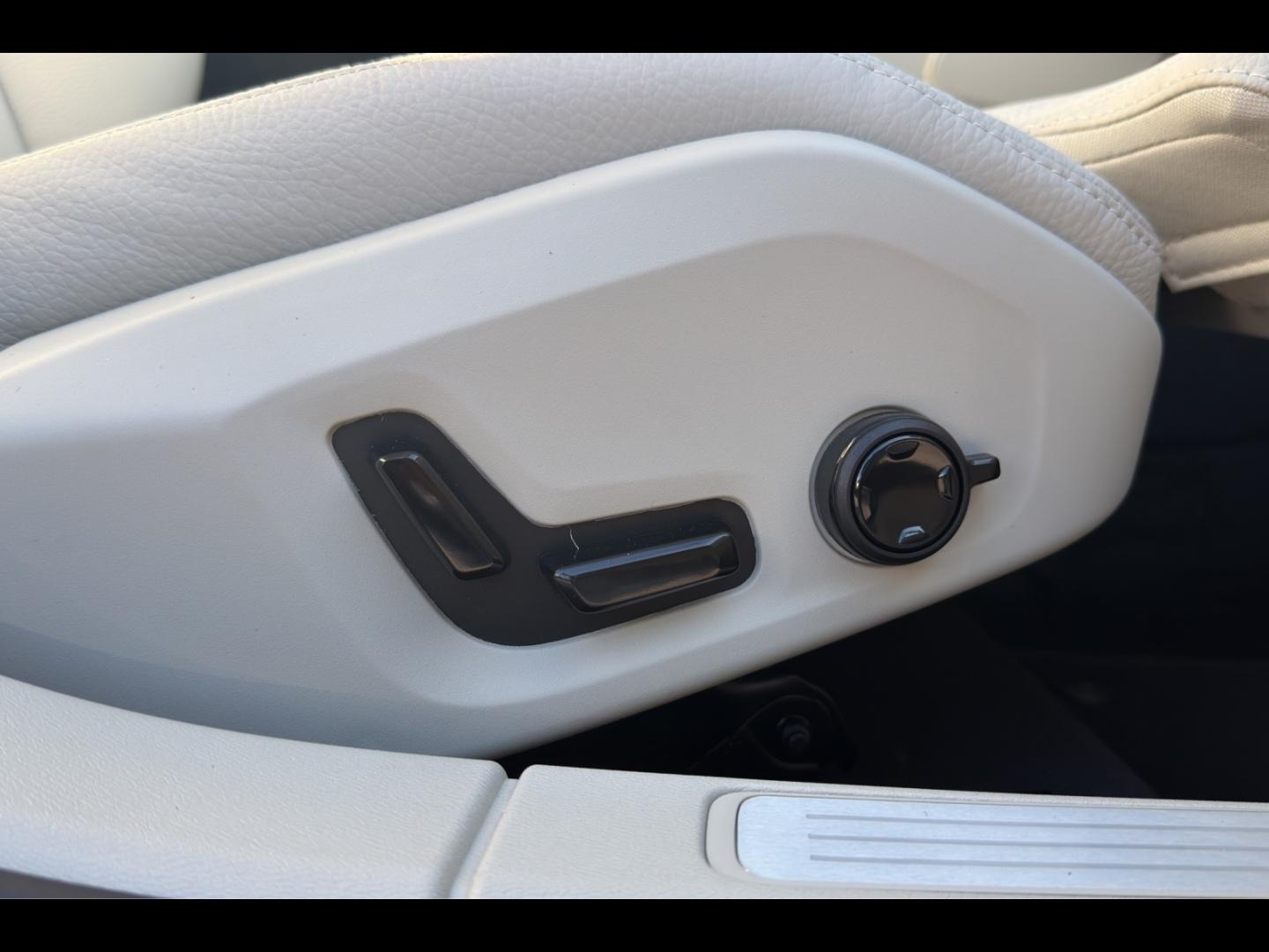 Image VOLVO V60 T6 AWD 253+145ch Ultra Style Chrome Geartronic 8