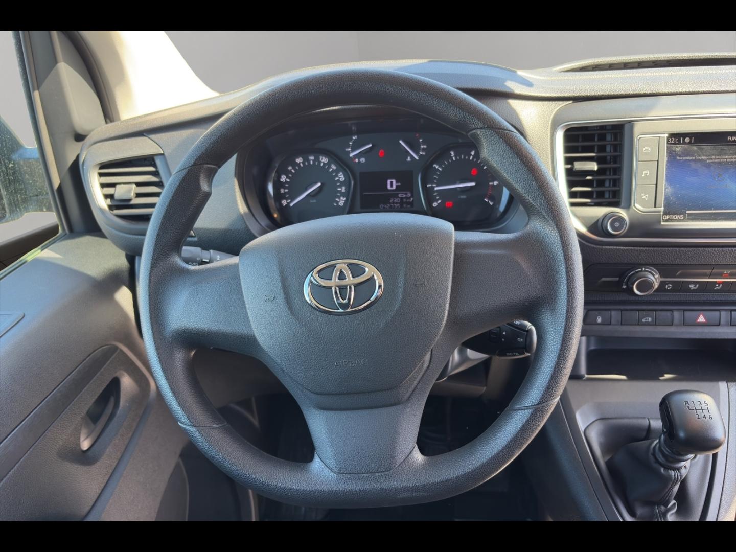 Image TOYOTA PROACE Long 2.0 D-4D 140 Dynamic BVA MC23