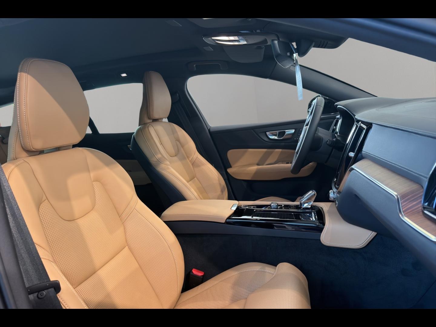 Image VOLVO V60 T6 AWD 253+145ch Ultra Style Chrome Geartronic 8