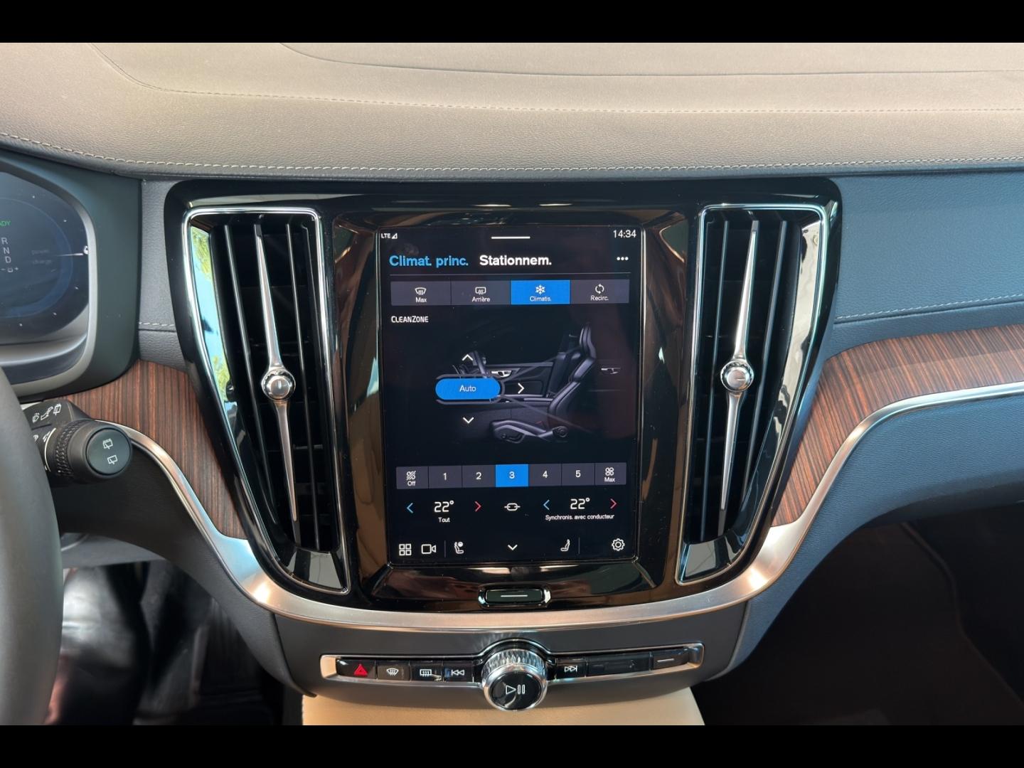 Image VOLVO V60 T6 AWD 253+145ch Ultra Style Chrome Geartronic 8