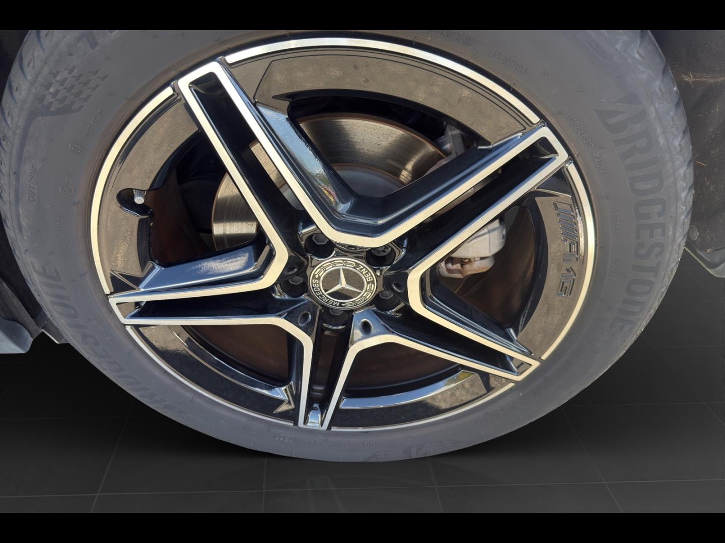 Image MERCEDES-BENZ GLA 250 e 218ch AMG Line 8G-DCT