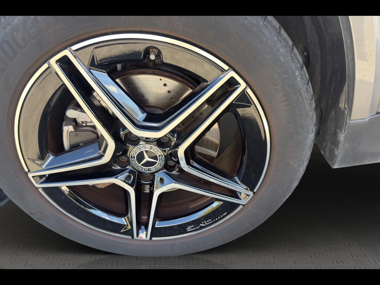 Image MERCEDES-BENZ GLA 250 e 218ch AMG Line 8G-DCT