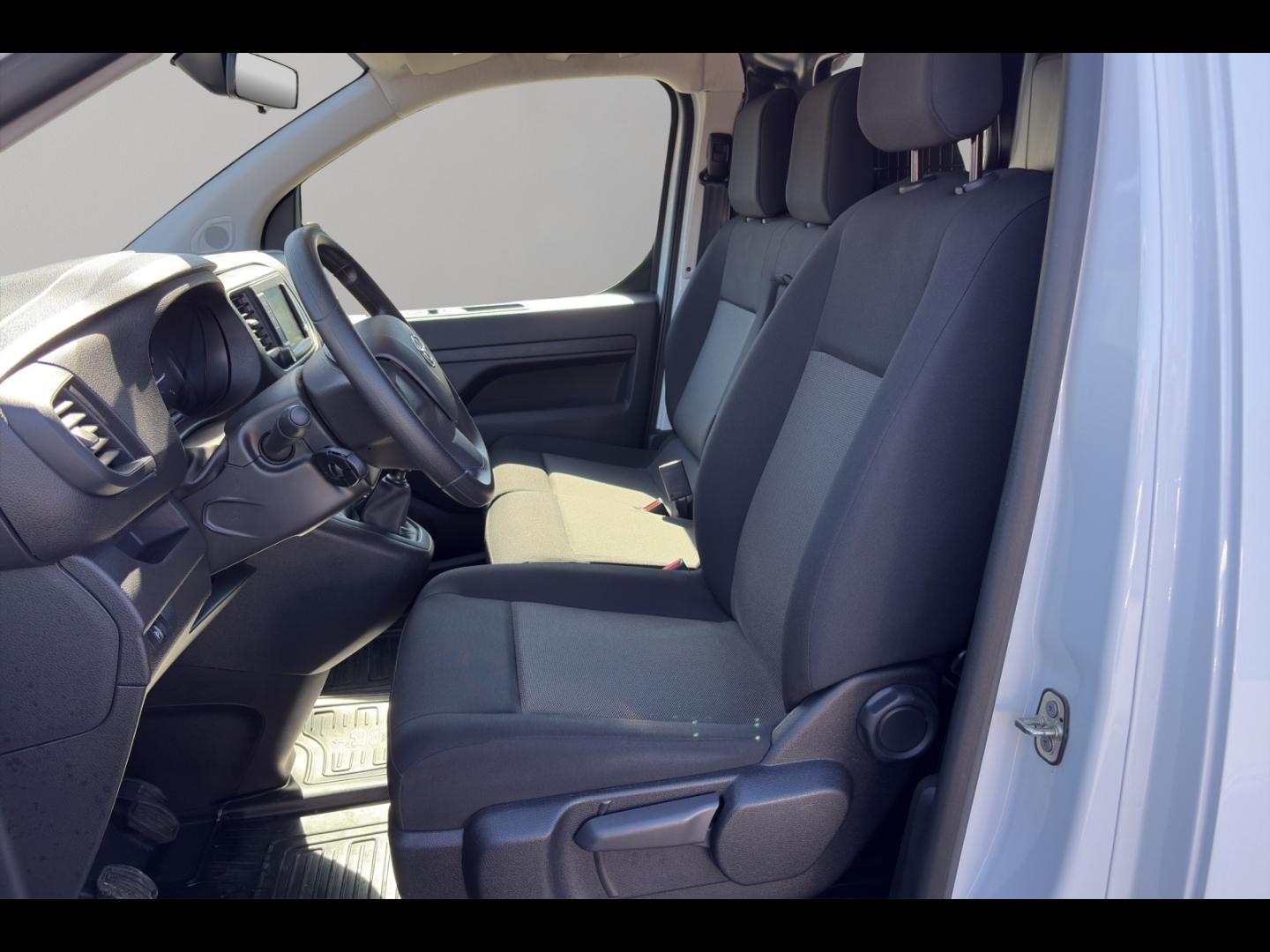 Image TOYOTA PROACE Long 2.0 D-4D 140 Dynamic BVA MC23
