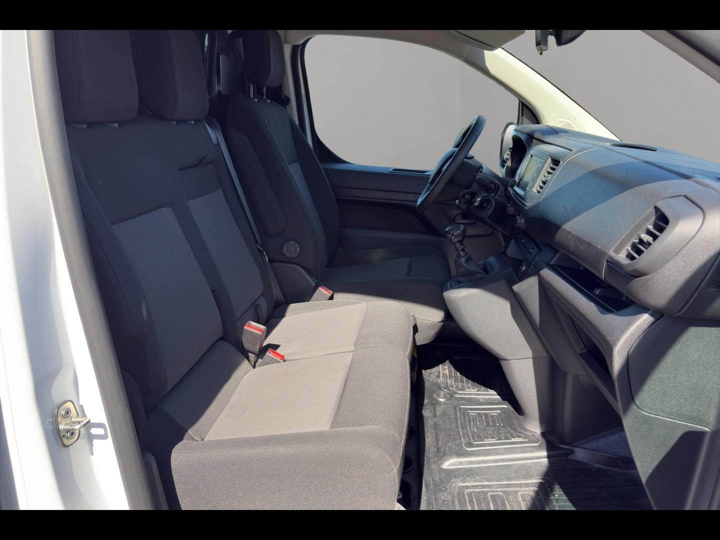 Image TOYOTA PROACE Long 2.0 D-4D 140 Dynamic BVA MC23