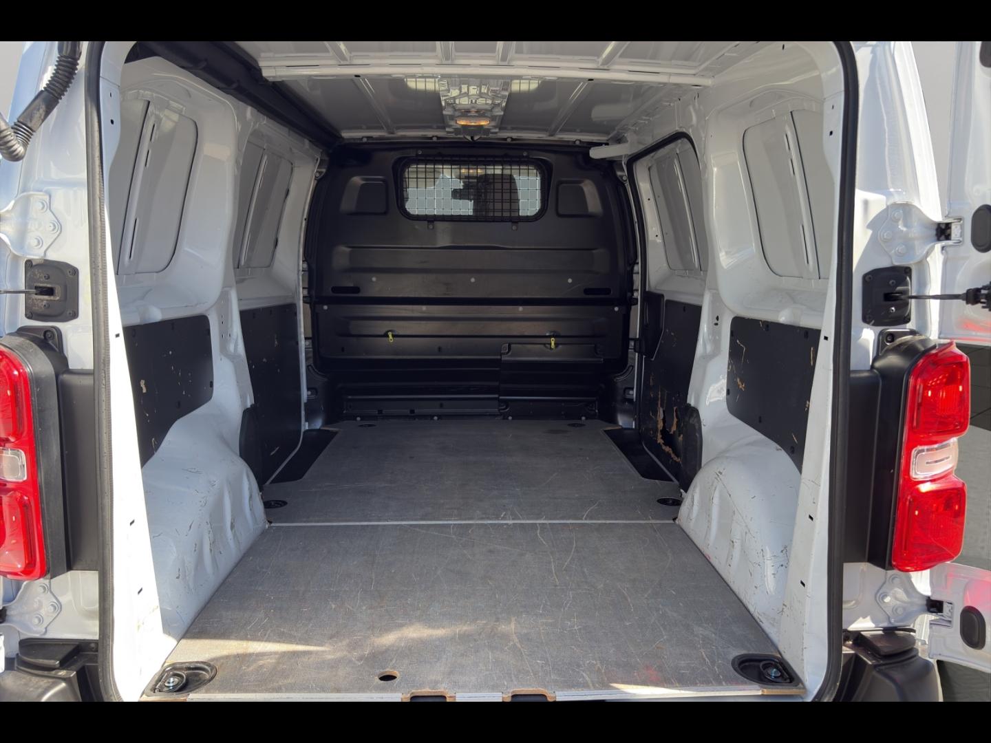 Image TOYOTA PROACE Long 2.0 D-4D 140 Dynamic BVA MC23