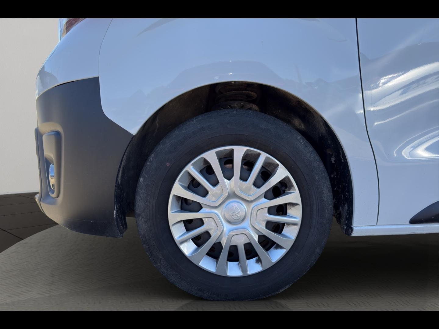 Image TOYOTA PROACE Long 2.0 D-4D 140 Dynamic BVA MC23
