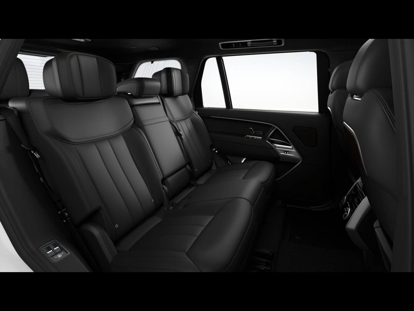 Image LAND-ROVER Range Rover 4.4 P540 537ch Autobiography LWB 7 places