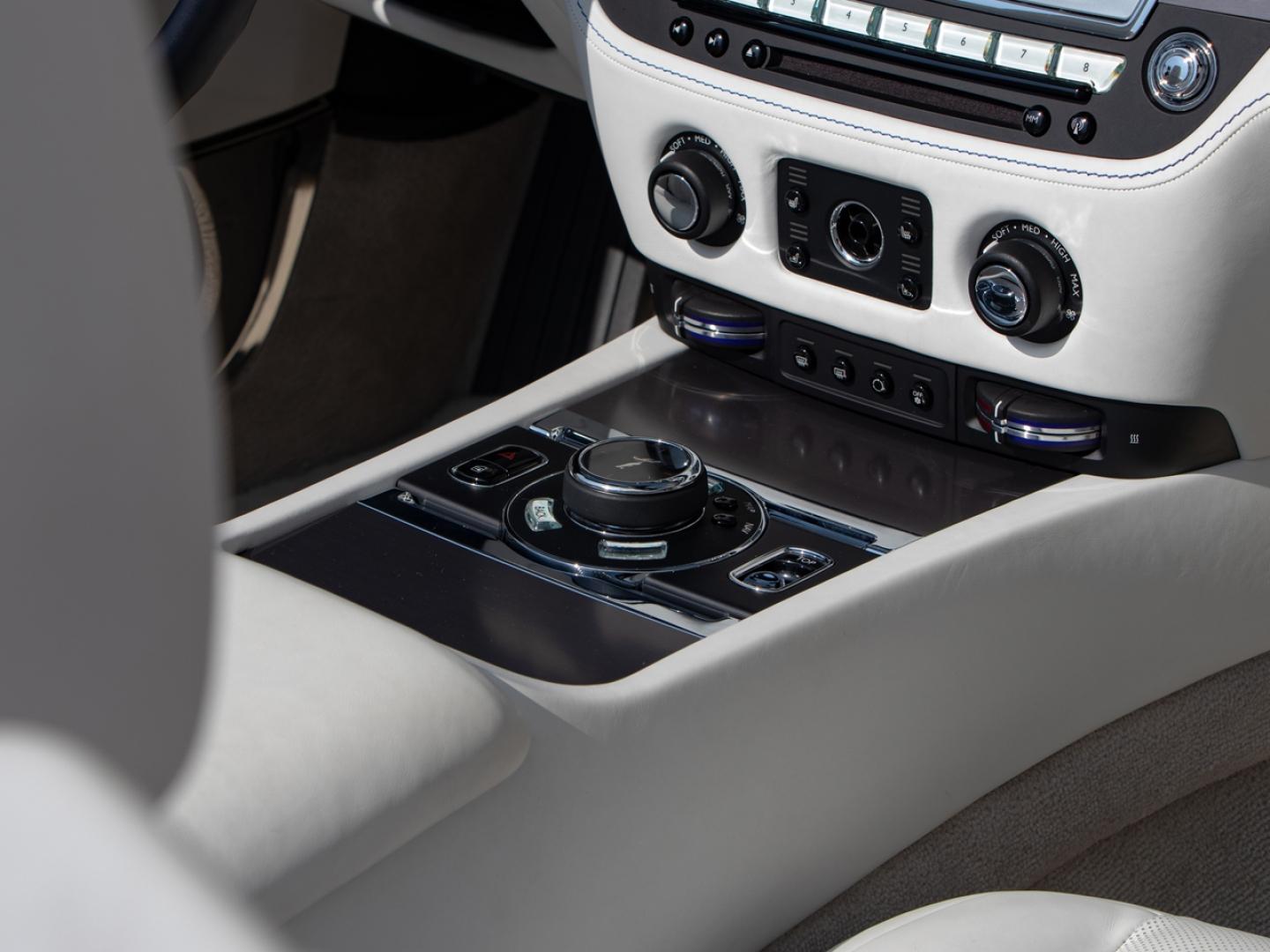 Image ROLLS-ROYCE Dawn V12 6.6 571ch