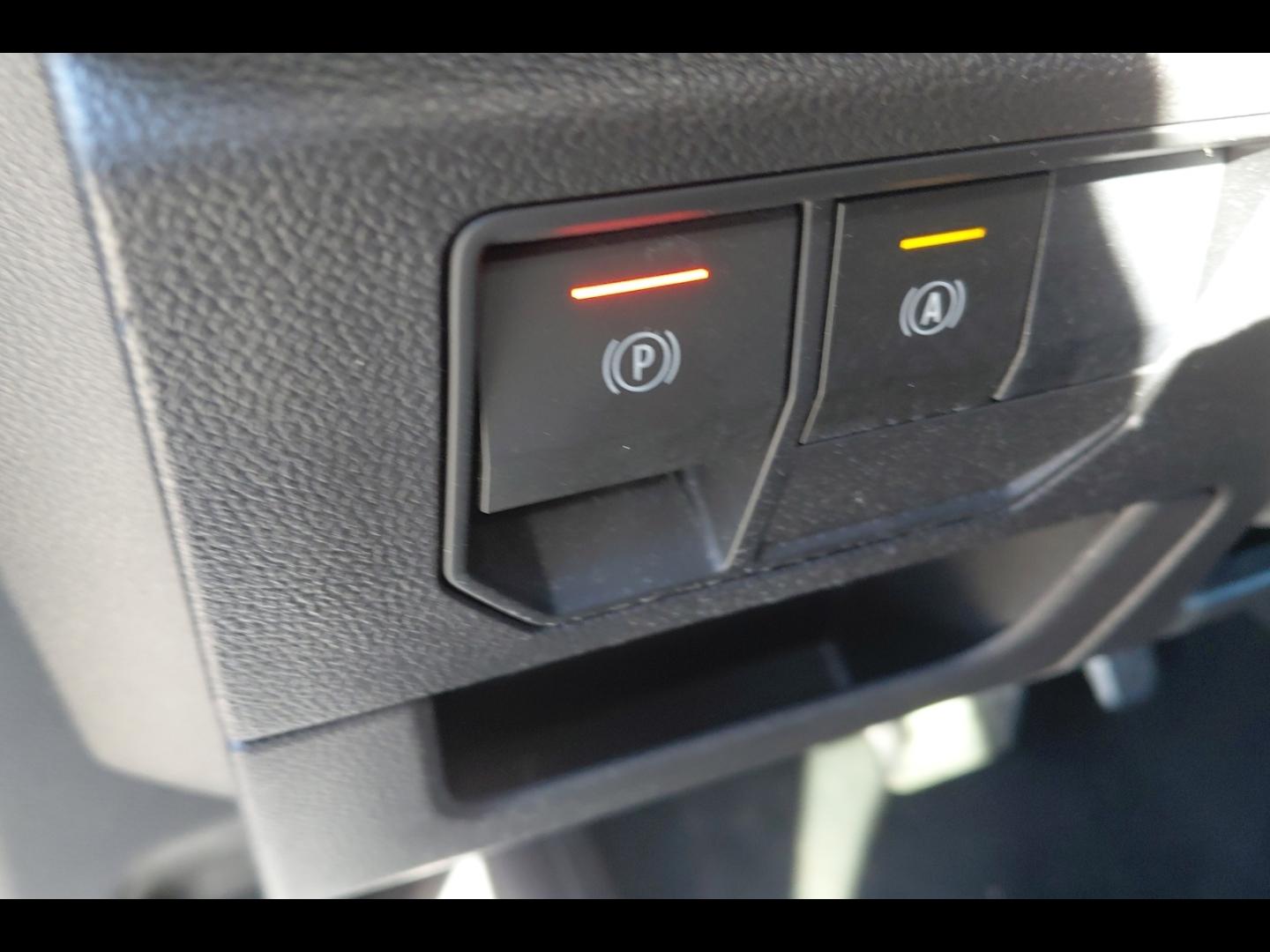 Image RENAULT Austral 1.2 E-Tech full hybrid 200ch Iconic esprit Alpine- 24