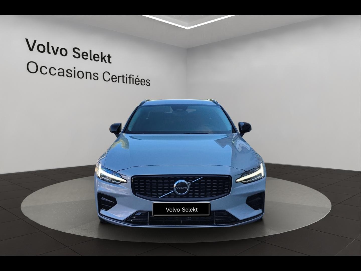 Image VOLVO V60 B4 197ch Plus Style Dark DCT 7