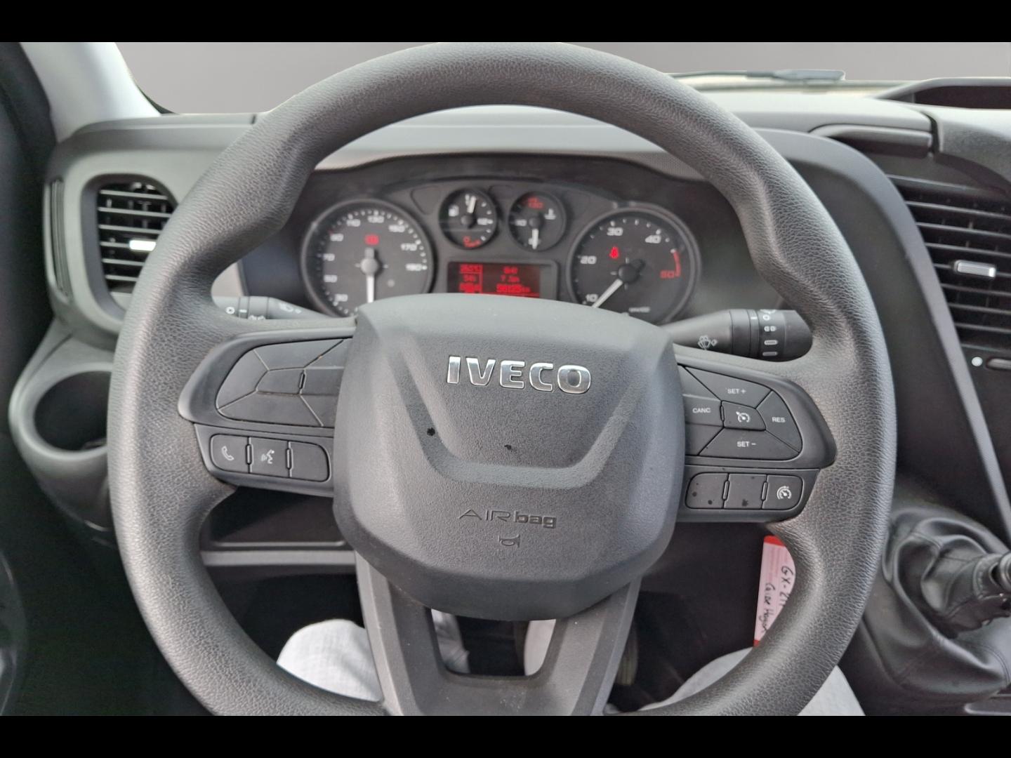 Image IVECO Daily CCb 35C16H empt 4100 3.0 CAISSE HAYON