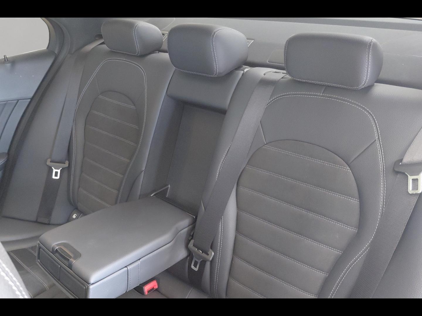 Image MERCEDES-BENZ Classe C 220 d 194ch AMG Line 9G-Tronic