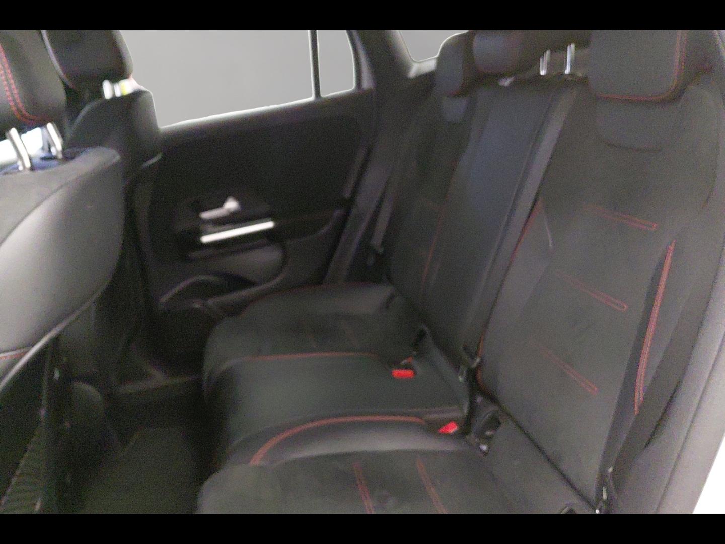 Image MERCEDES-BENZ GLA 200 d 150ch AMG Line 8G-DCT