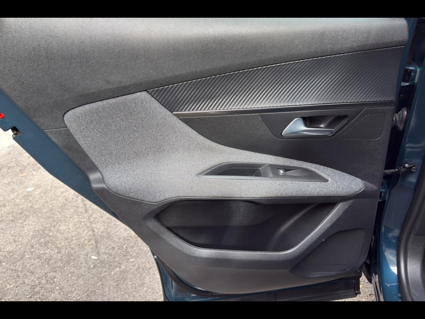 Image PEUGEOT 3008 1.2 PureTech 130ch S&S Active Pack EAT8