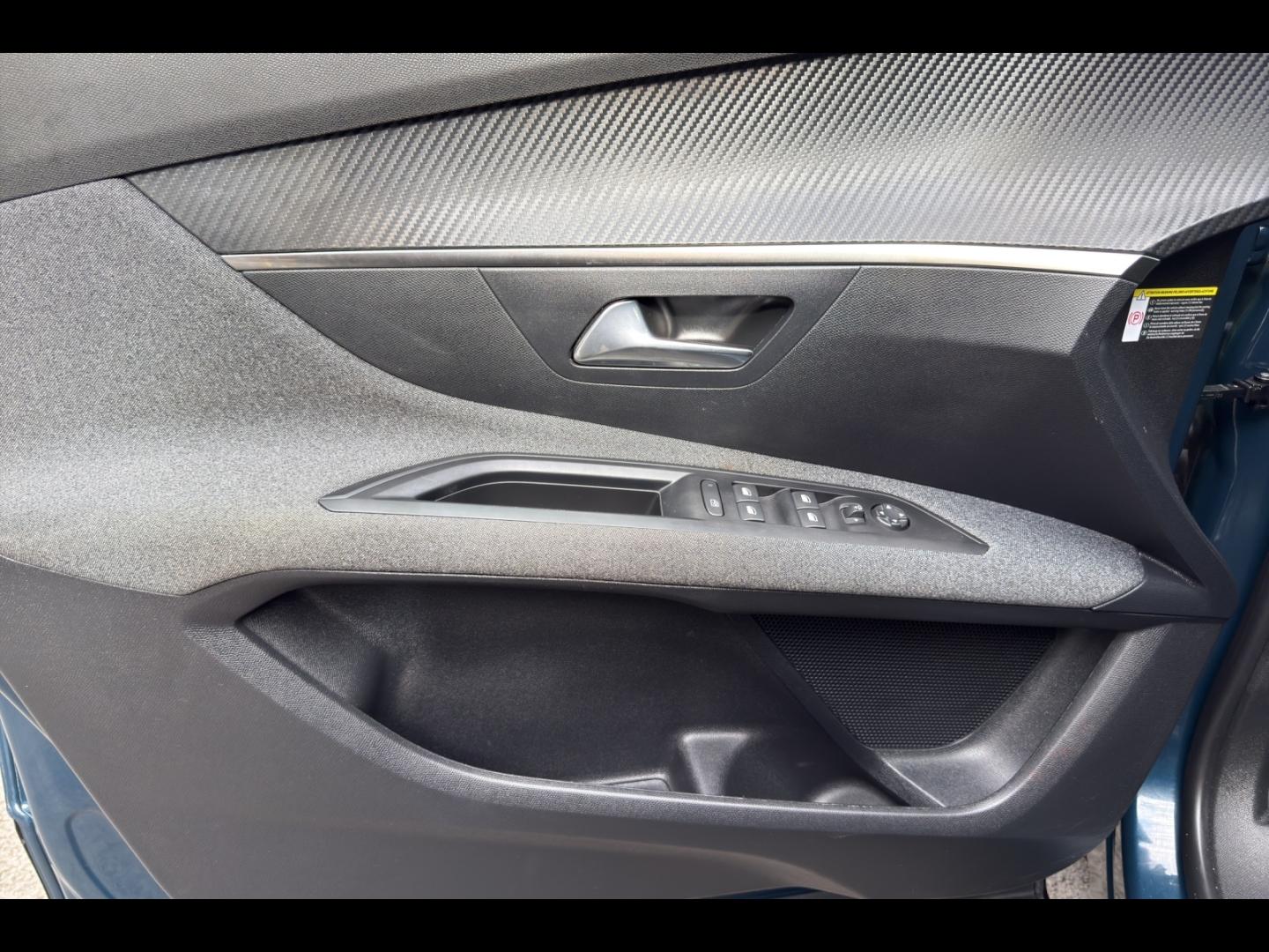 Image PEUGEOT 3008 1.2 PureTech 130ch S&S Active Pack EAT8