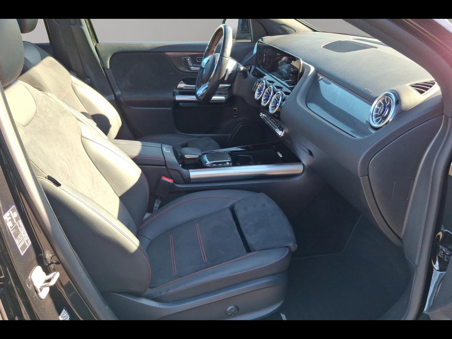 Image MERCEDES-BENZ GLA 200 d 150ch AMG Line 8G-DCT