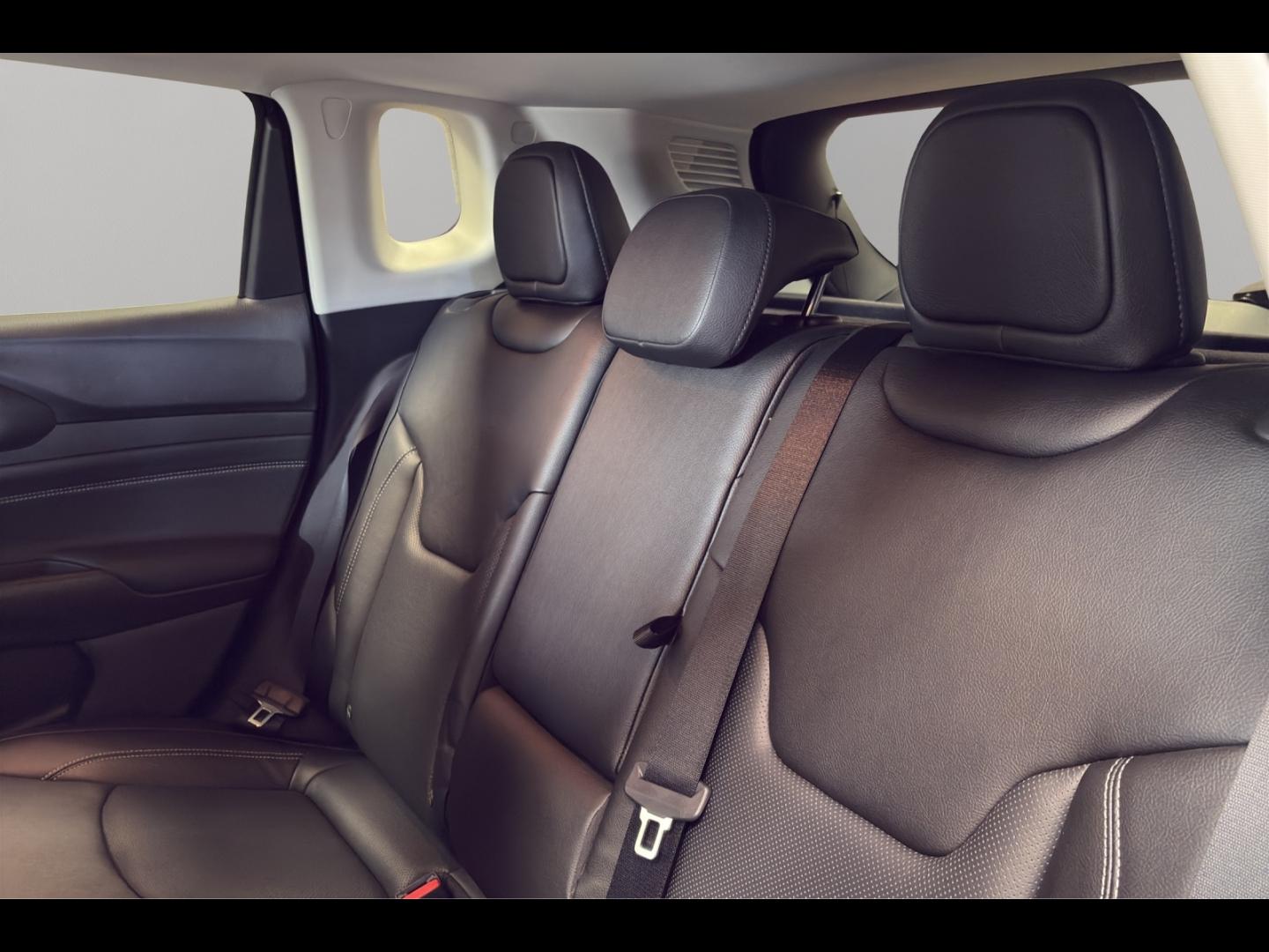Image JEEP Compass 1.6 MultiJet II 130ch S 4x2