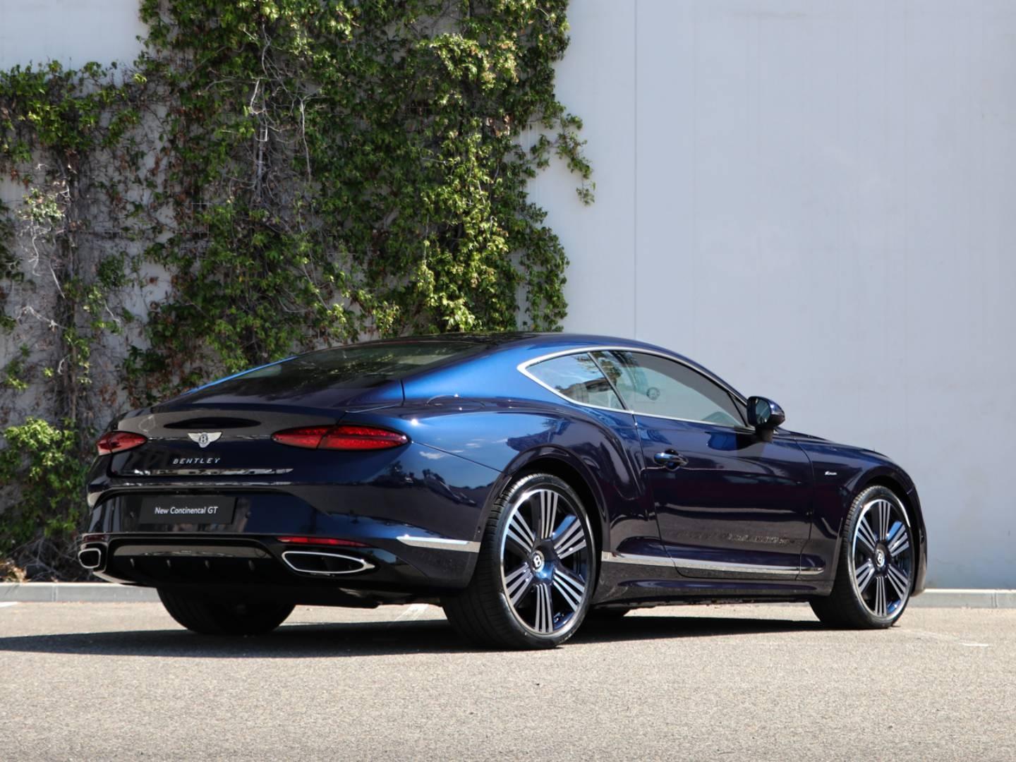 Image BENTLEY CONTINENTAL GT Azure V8 Hybrid 680ch