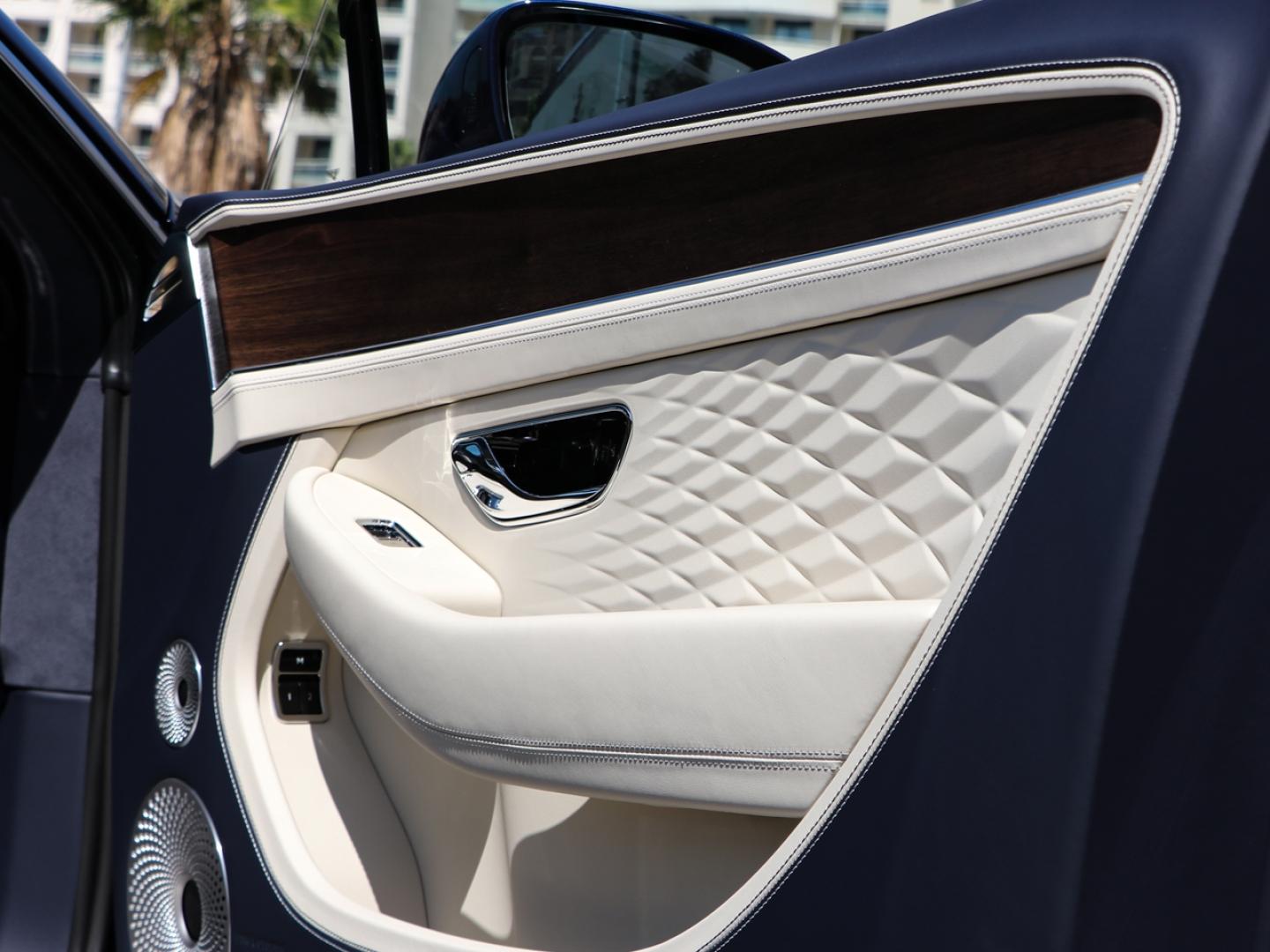Image BENTLEY CONTINENTAL GT Azure V8 Hybrid 680ch