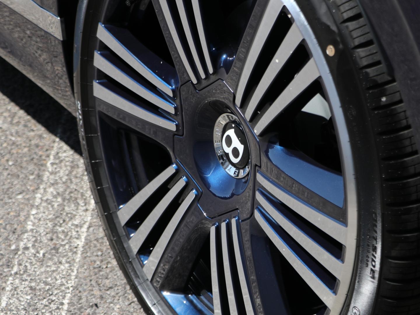 Image BENTLEY CONTINENTAL GT Azure V8 Hybrid 680ch