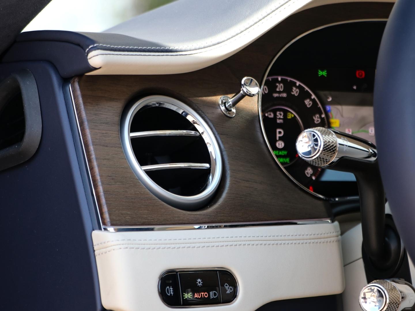Image BENTLEY CONTINENTAL GT Azure V8 Hybrid 680ch