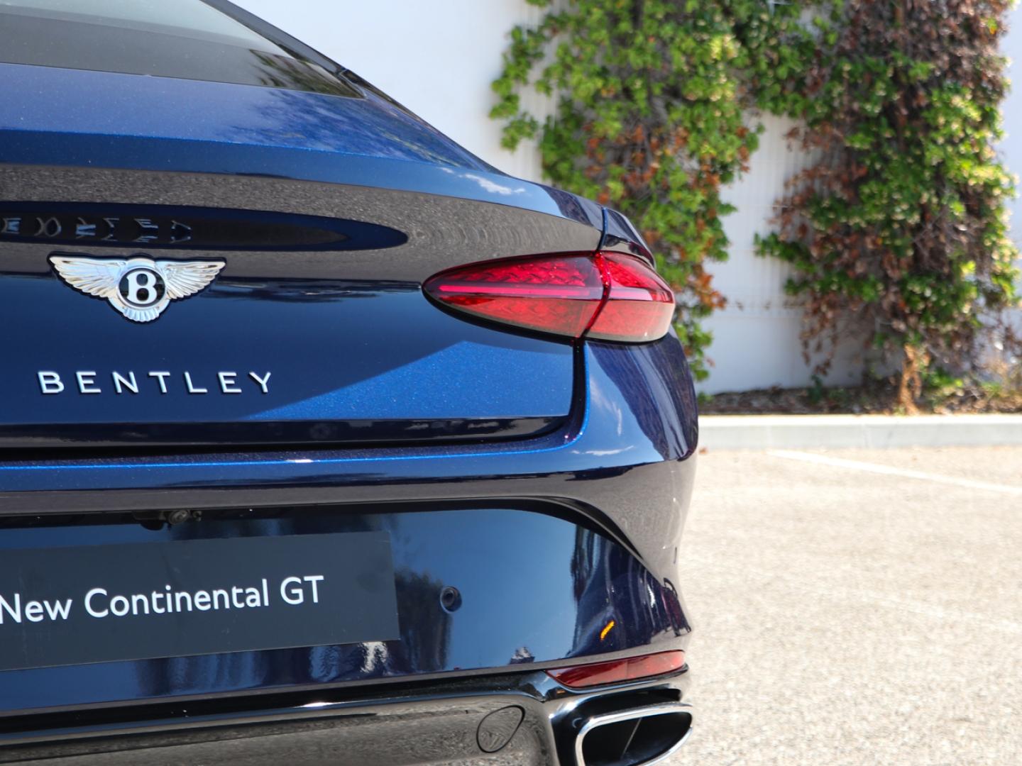 Image BENTLEY CONTINENTAL GT Azure V8 Hybrid 680ch
